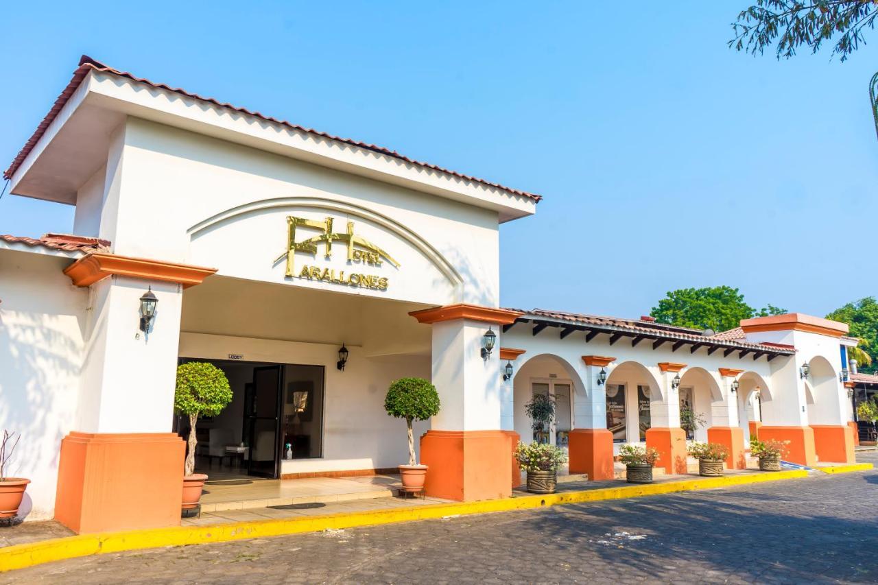 צ'יננדגה Farallones Hotel מראה חיצוני תמונה
