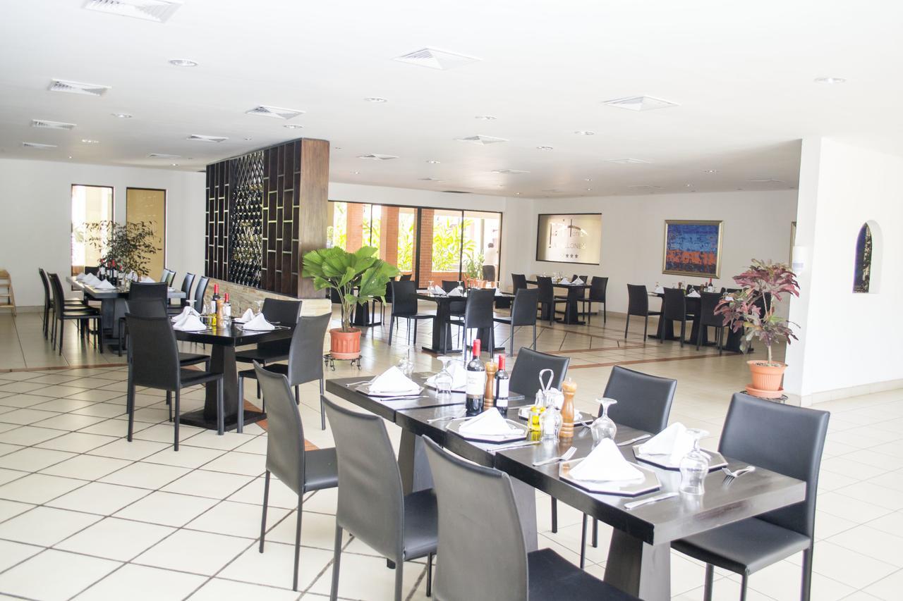 צ'יננדגה Farallones Hotel מראה חיצוני תמונה