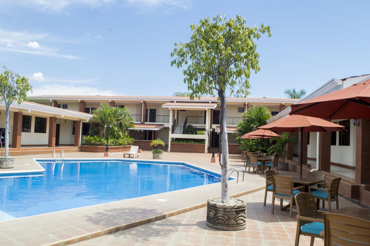 צ'יננדגה Farallones Hotel מראה חיצוני תמונה